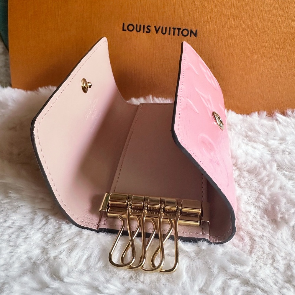 LOUIS VUITTON VERNIS PALE PINK MULTICLES KEY CASE - Picture 7 of 12